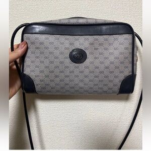 Gucci Black and Gold Leather Bag